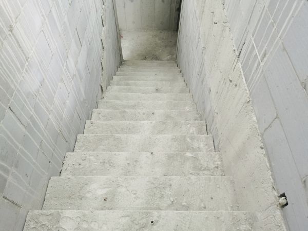 Step Pouring in Lexington
