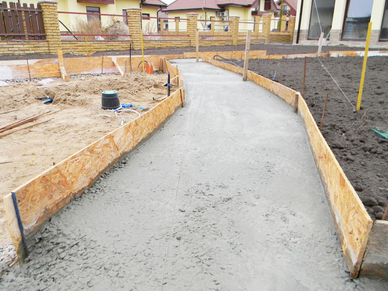 Concrete Driveway Pouring